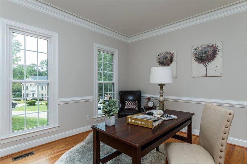 8012 Looking Glass Ct, Raleigh, NC 27612