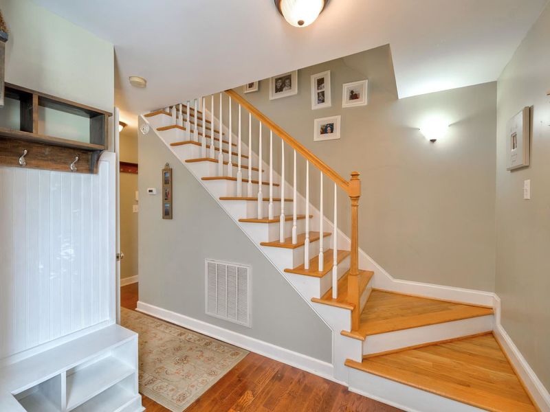 8012 Mackenzie Ct, Durham, NC 27713