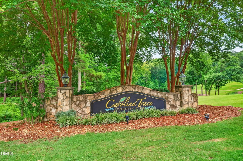 8012 Royal Dr, Sanford, NC 27332
