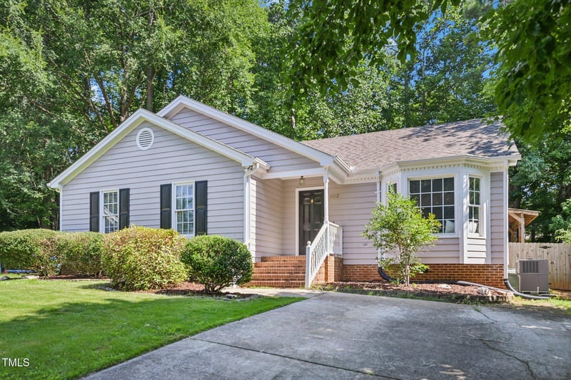 8012 Thomasville Ct, Raleigh, NC 27612