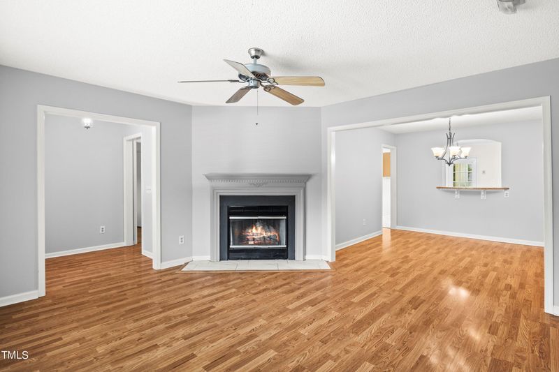 8013 Brown Bark Pl, Raleigh, NC 27615
