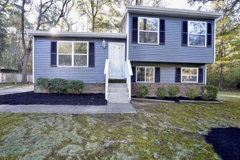 8013 Mcguire Dr, Raleigh, NC 27616
