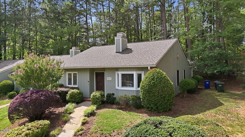 8015 Brown Bark Pl, Raleigh, NC 27615