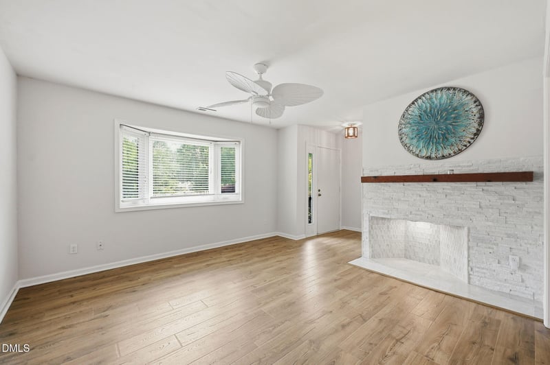 8015 Brown Bark Pl, Raleigh, NC 27615
