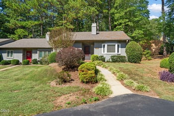 8015 Brown Bark Pl, Raleigh, NC 27615