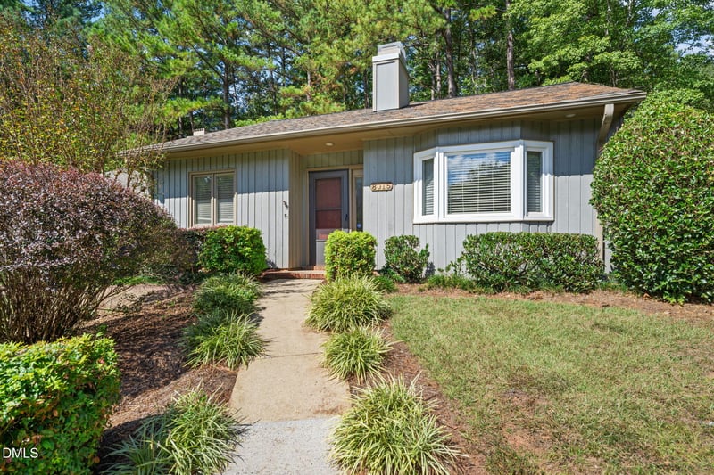 8015 Brown Bark Pl, Raleigh, NC 27615