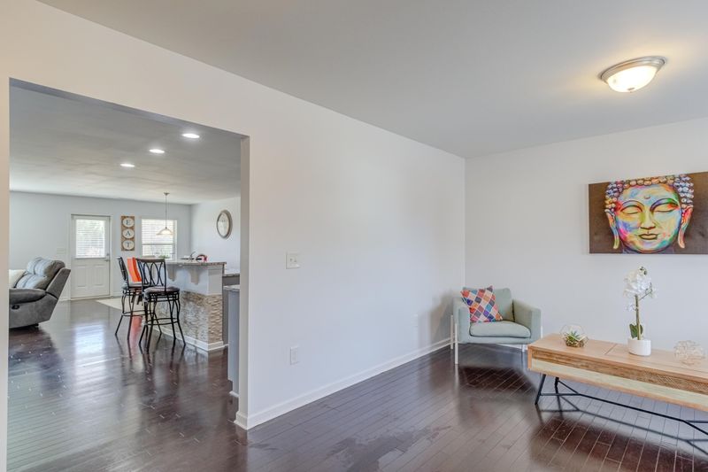 8016 Hartham Park Ave, Raleigh, NC 27616