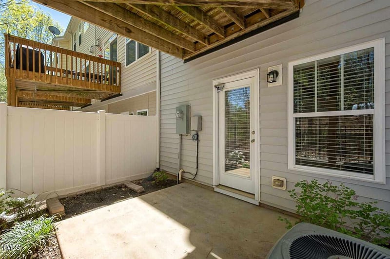 8016 Sycamore Hill Ln, Raleigh, NC 27612