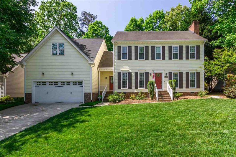 8017 Bluffridge Dr, Raleigh, NC 27615