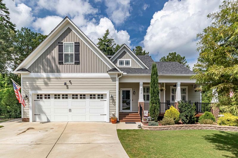 8017 N Pine Shadows Dr, Garner, NC 27529