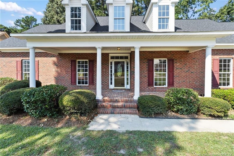 8017 Trout Creek Rd, Fayetteville, NC 28304