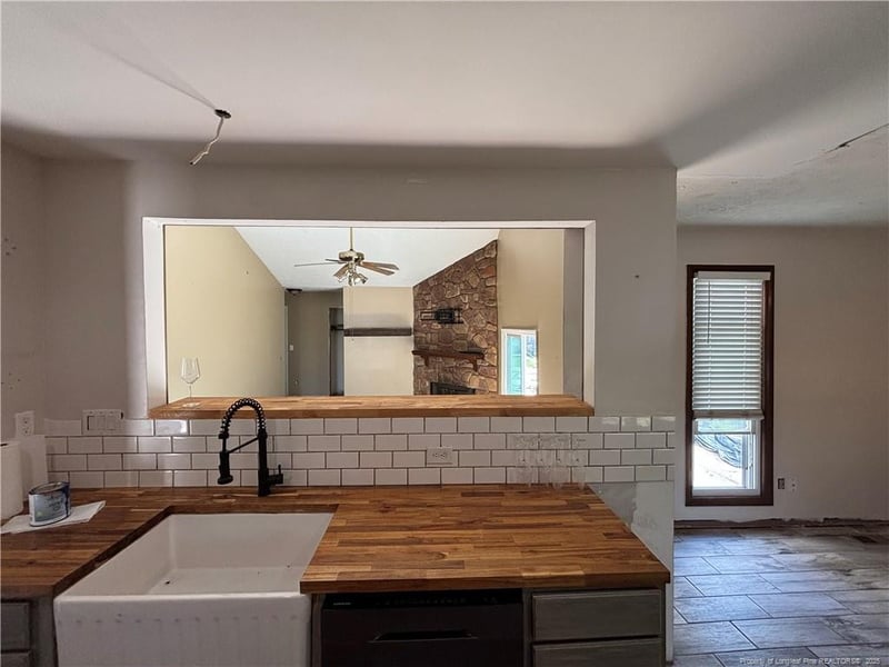 802 Algood Ave, Hope Mills, NC 28348