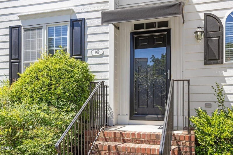 802 Blackberry Ln, Durham, NC 27712