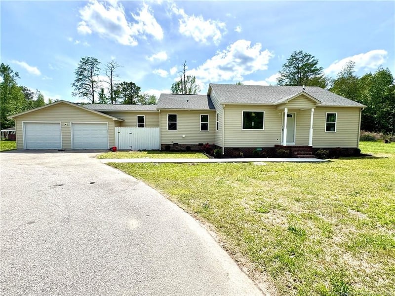 802 Bladen Cir, Fayetteville, NC 28312
