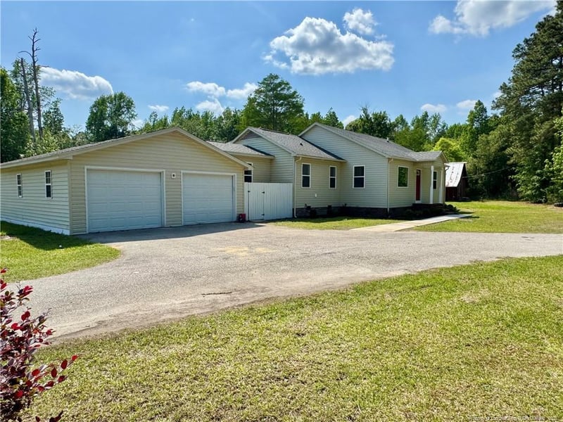 802 Bladen Cir, Fayetteville, NC 28312