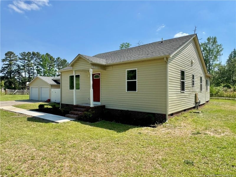 802 Bladen Cir, Fayetteville, NC 28312