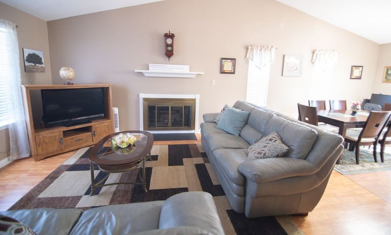 802 Brewers Glynn Ct, Wake Forest, NC 27587