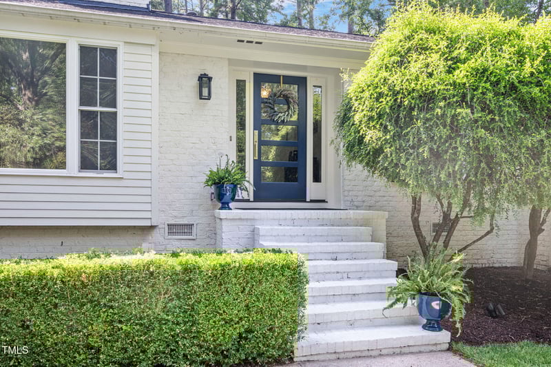 802 Churchill Dr, Chapel Hill, NC 27510