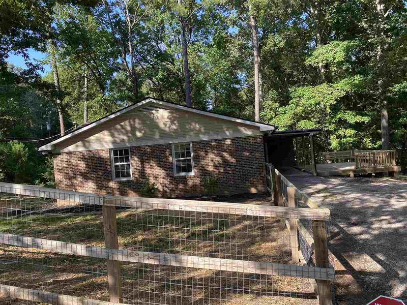 802 Colonial Heights Dr, Durham, NC 27704