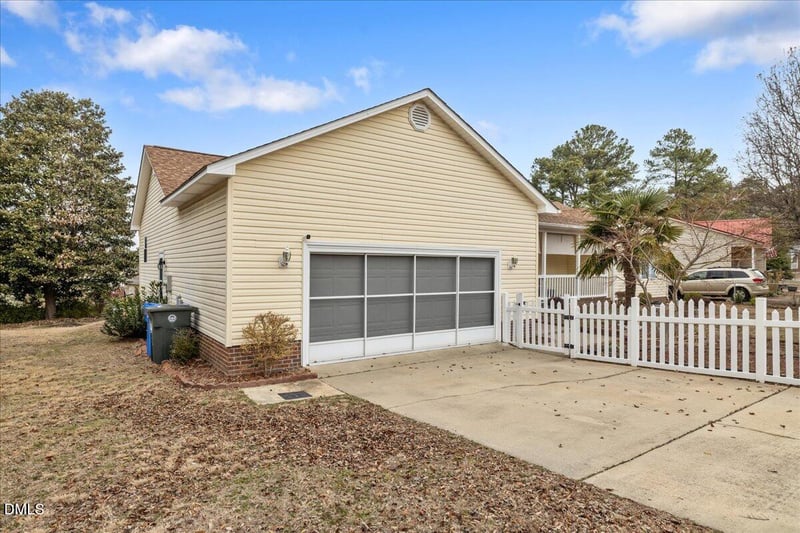 802 Darlington Dr, Fayetteville, NC 28311