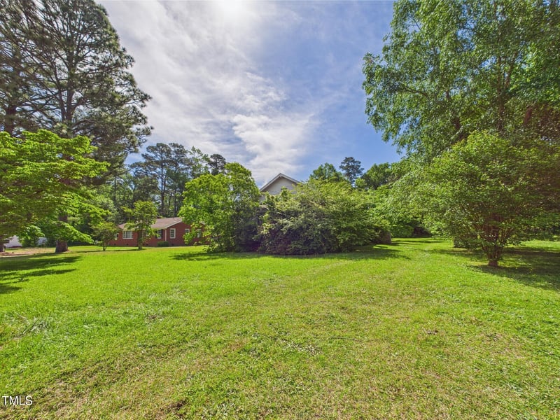 802 Dunn Rd, Fayetteville, NC 28312