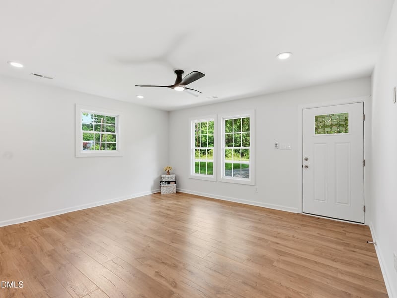 802 Felicia St, Durham, NC 27704