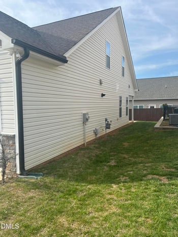 802 Hickory Ln, Mebane, NC 27302