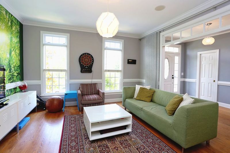 802 Highgrove Dr, Chapel Hill, NC 27516