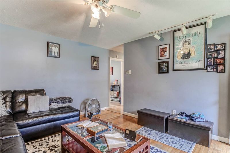 802 Lakeside Dr, Garner, NC 27529