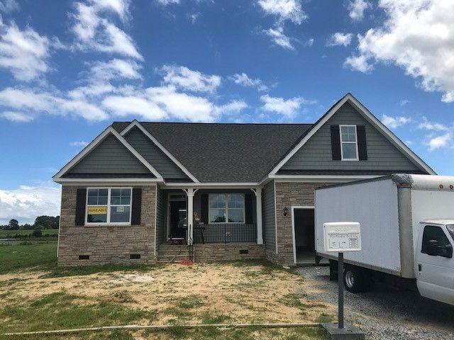 802 Meadow Ford Way, Willow Springs, NC 27592