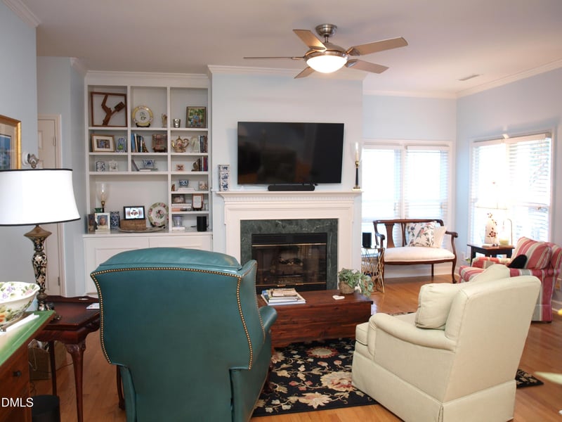 802 Mill Greens Ct, Raleigh, NC 27609