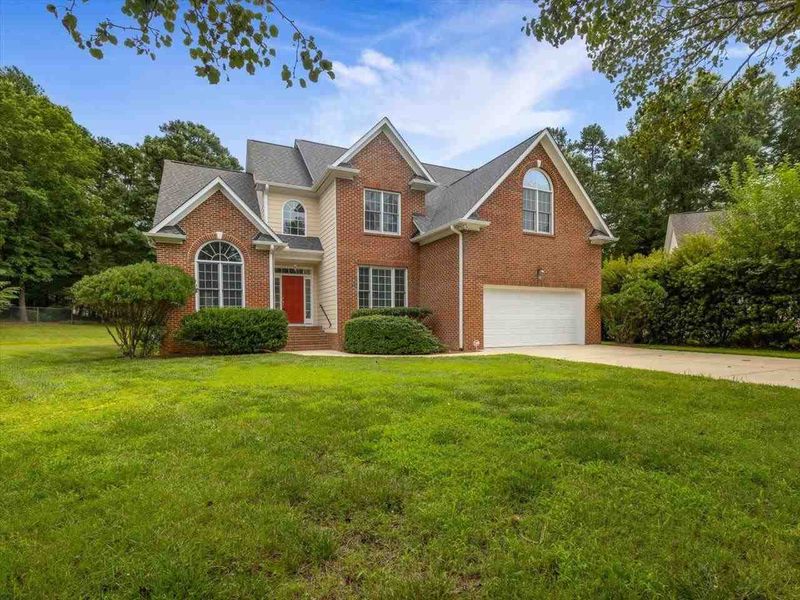 802 Oak Dr, Durham, NC 27705