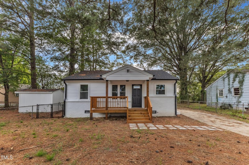 802 Orchard St, Goldsboro, NC 27530