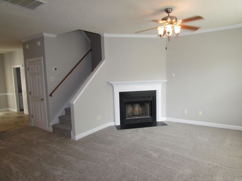 802 Rothshire Ct, Raleigh, NC 27615
