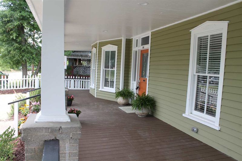 802 N Roxboro St, Durham, NC 27701