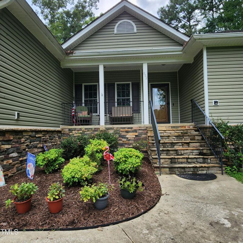 802 Sagamore Dr, Louisburg, NC 27549