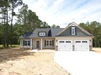 802 Shade Tree Rd, Benson, NC 27504