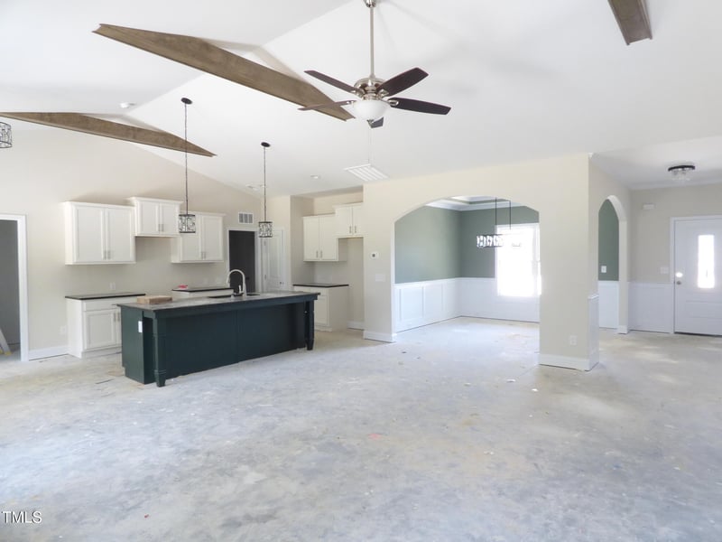 802 Shade Tree Rd, Benson, NC 27504