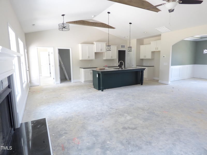 802 Shade Tree Rd, Benson, NC 27504