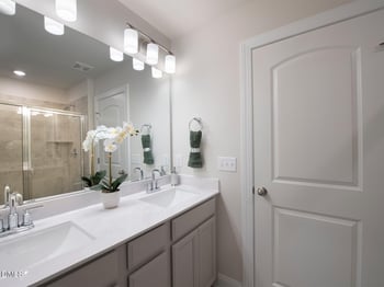 802 Stream View Ct, Mebane, NC 27302