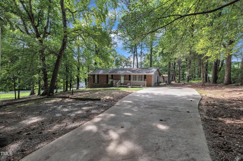 802 Terrace View Dr, Chapel Hill, NC 27516