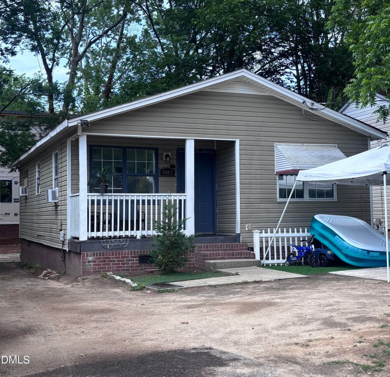 802 Vardaman St, Raleigh, NC 27610
