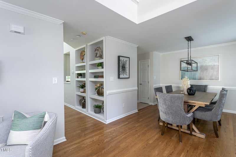802 Wakehurst Dr, Cary, NC 27519