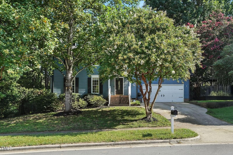 802 Winter Hill Dr, Apex, NC 27502