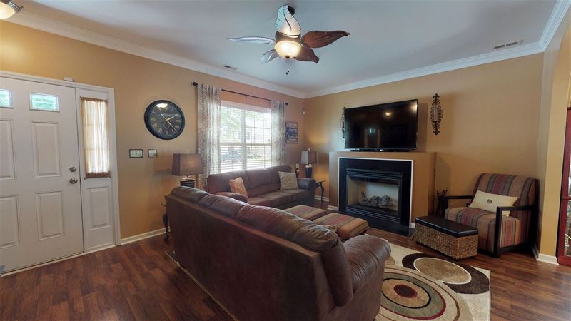 802 Woodside Park Ln, Durham, NC 27704