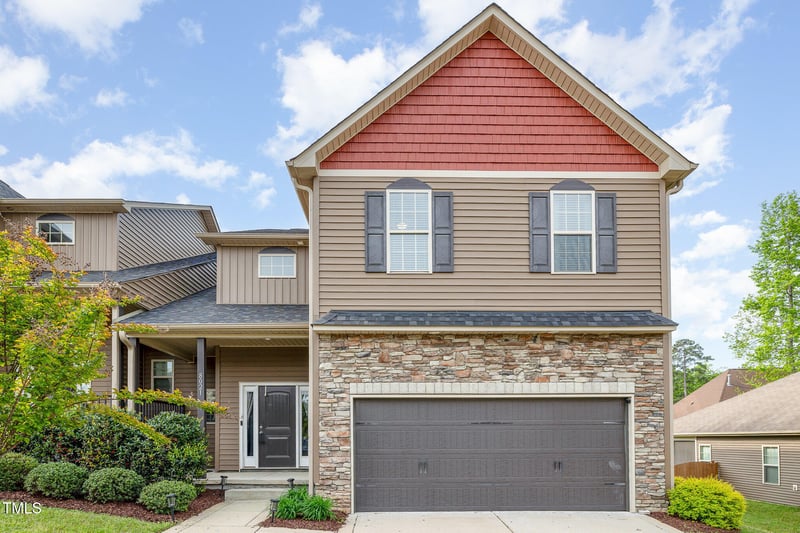 8021 Crookneck Dr, Angier, NC 27501