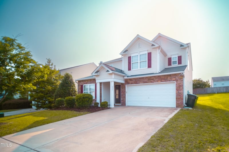 8021 Wesley Farm Dr, Raleigh, NC 27616