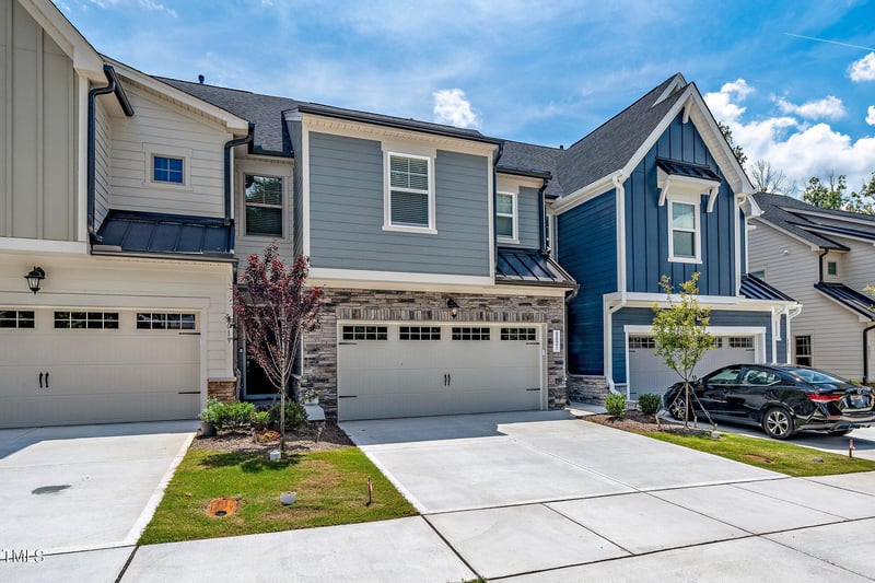8021 Windthorn Pl, Cary, NC 27519