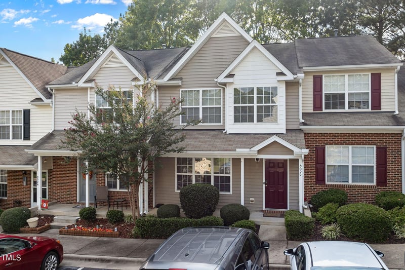 8022 River Watch Ln, Raleigh, NC 27616