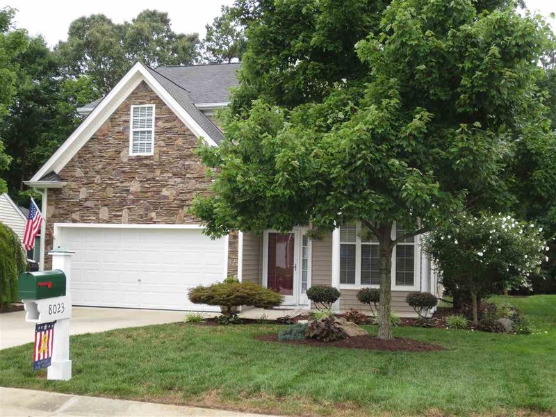 8023 Marsh Hollow Dr, Raleigh, NC 27616
